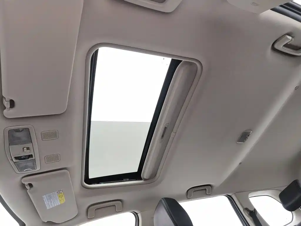 Mitsubishi Outlander 2021 — фото 14
