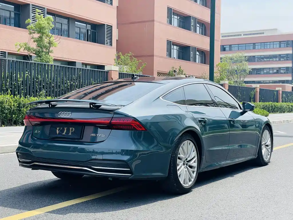 Audi A7 2021 — фото 35