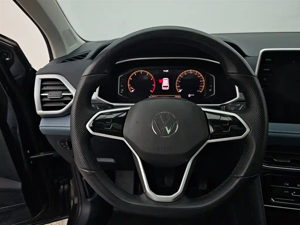 Volkswagen Tharu 2023 — фото 10
