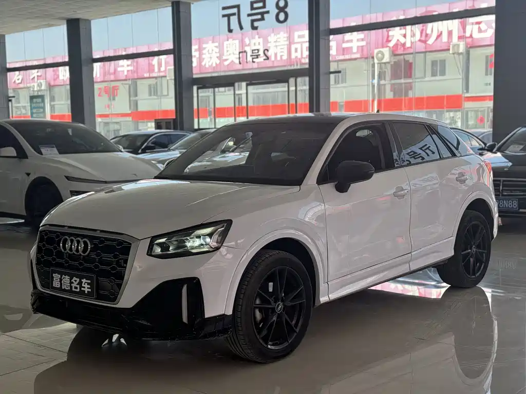 Audi Q2L 2022