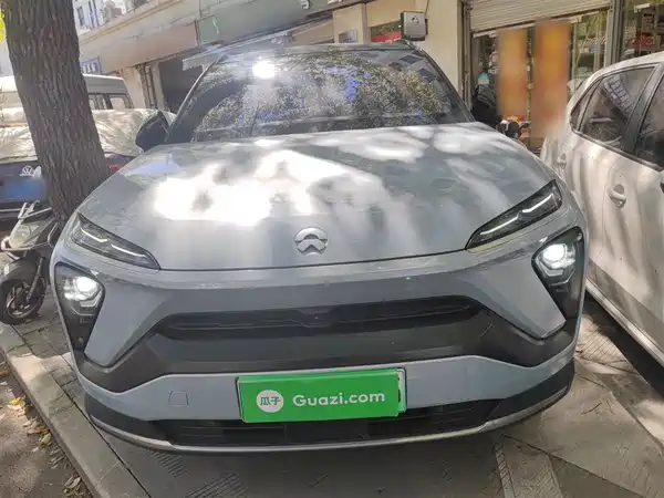 NIO ES6 2020
