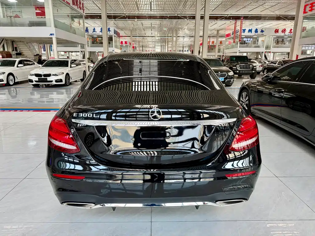 Mercedes-Benz E-Class 2019 — фото 3