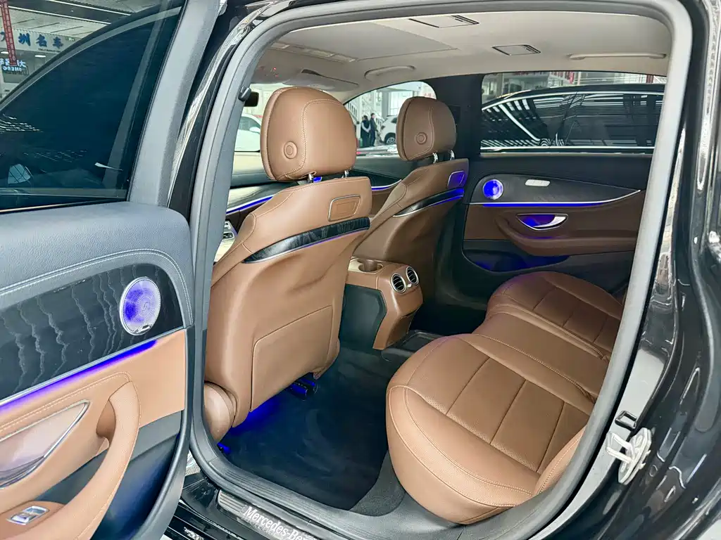 Mercedes-Benz E-Class 2019 — фото 6