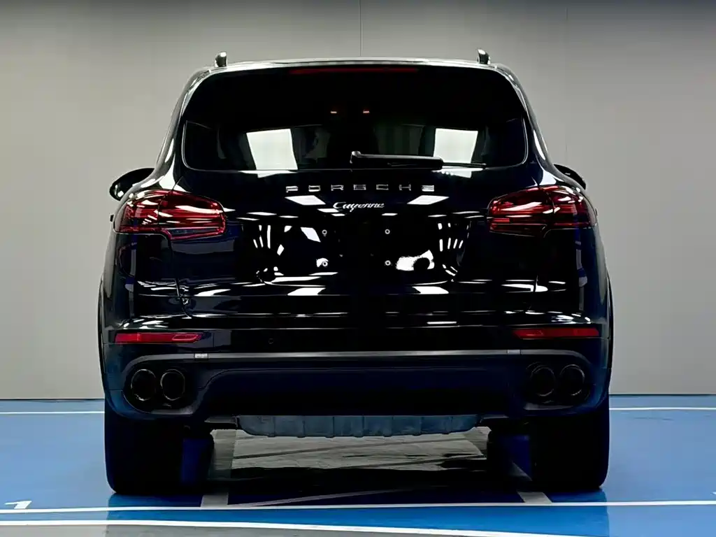 Porsche Cayenne 2016 — фото 7