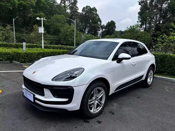 Porsche Macan 2024