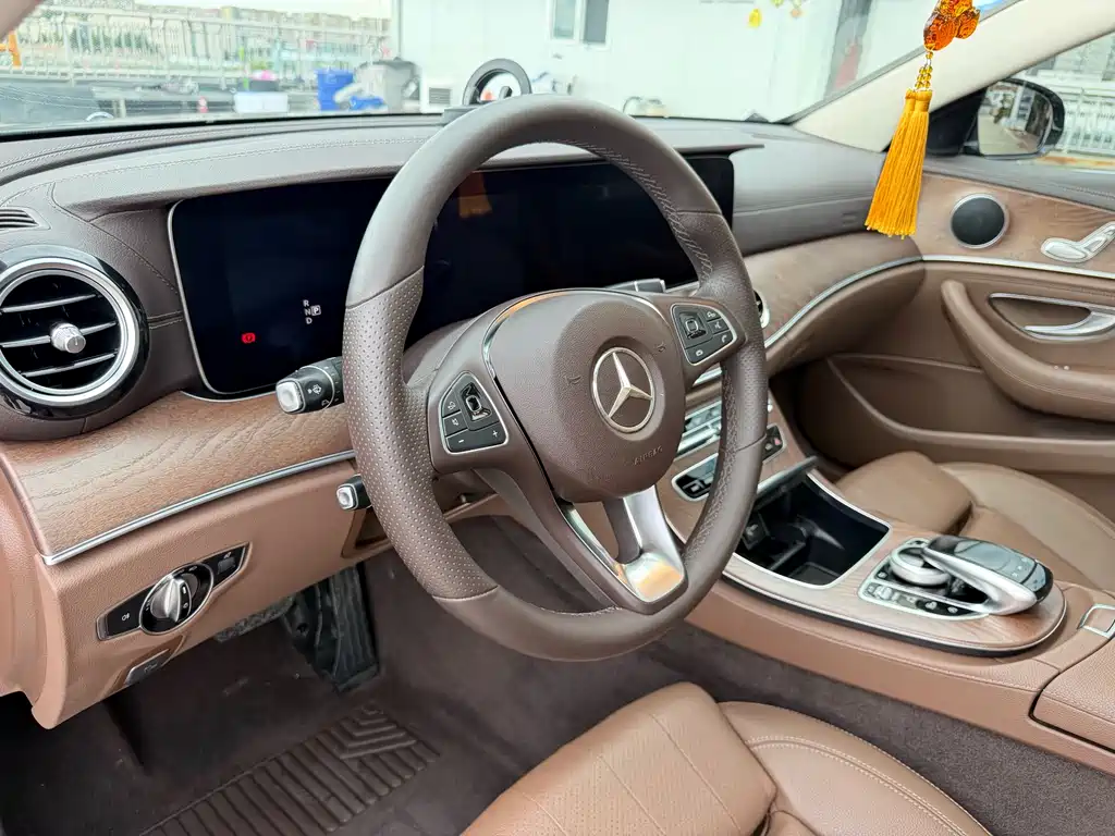 Mercedes-Benz E-Class 2018