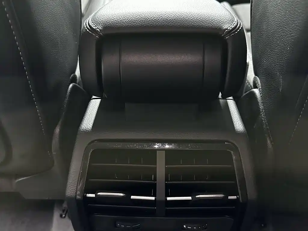 Audi Q3 2022 — фото 17