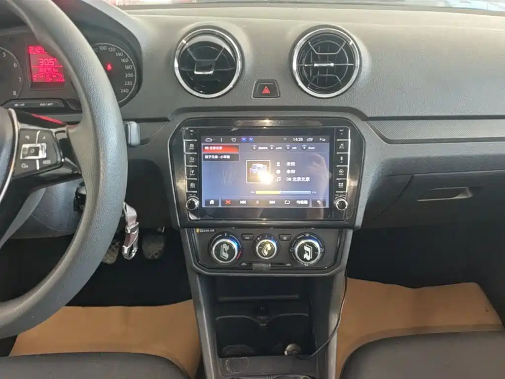 Volkswagen Jetta 2019 — фото 13