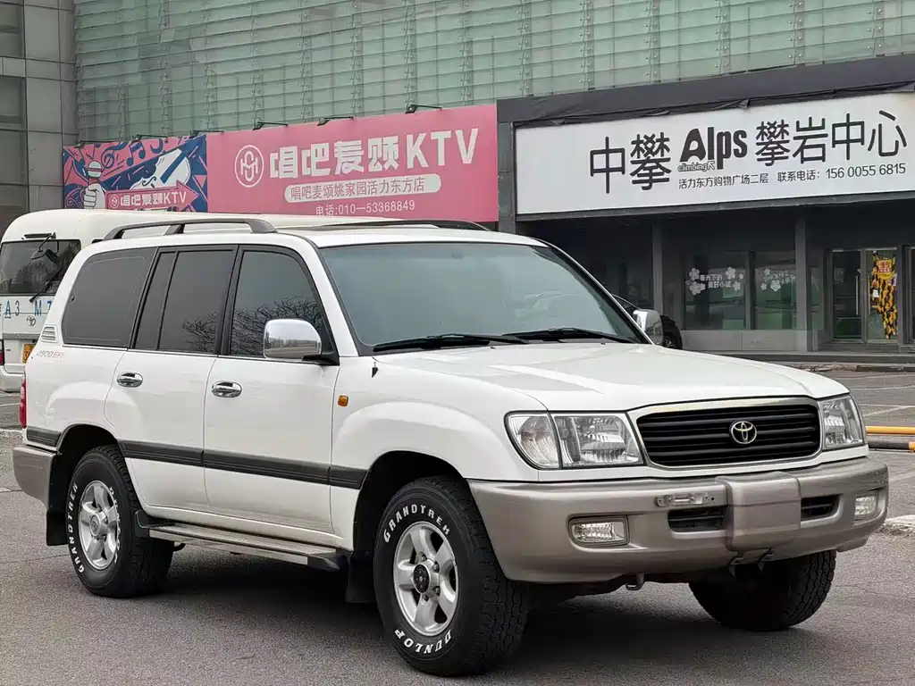 Toyota Land Cruiser 2002 — фото 3