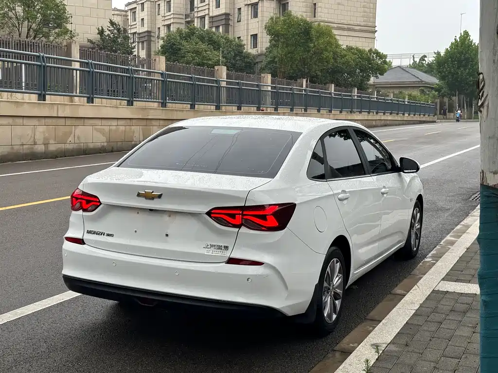 Chevrolet Cruze 2021