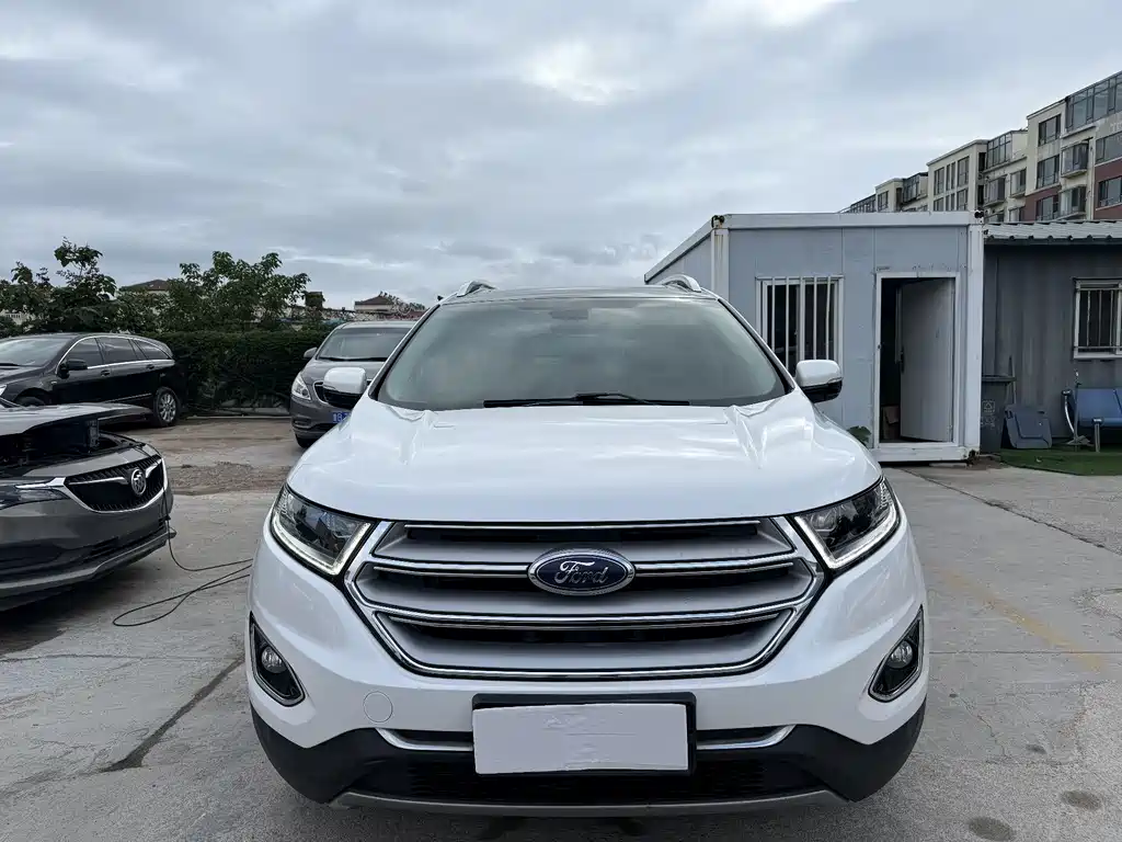 Ford Edge 2017 — фото 2