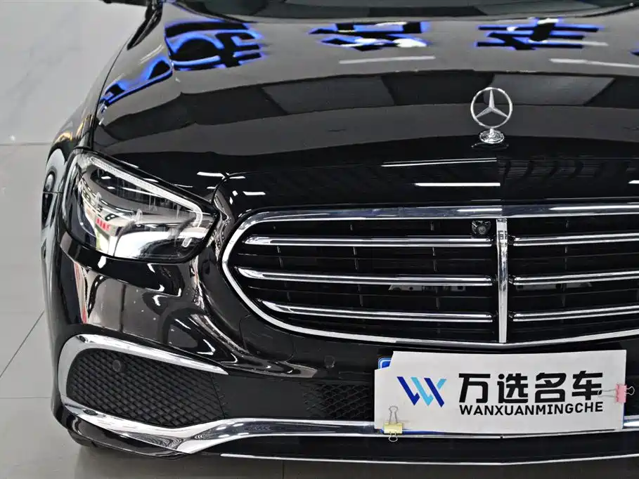 Mercedes-Benz E-Class 2022 — фото 3