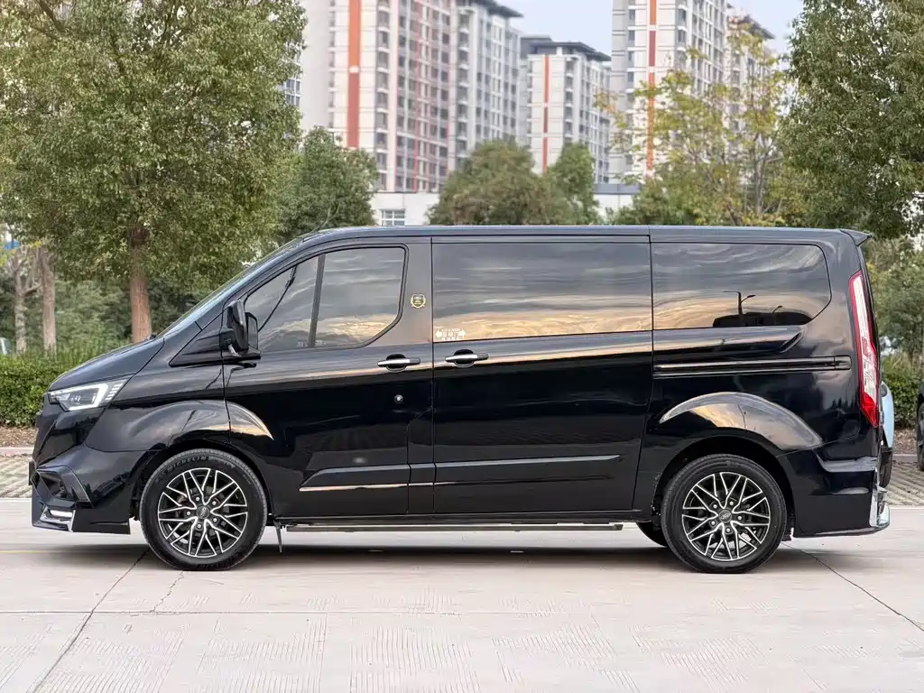 Ford Tourneo 2022 — фото 5