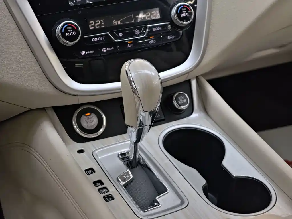 Nissan Murano 2016 — фото 29