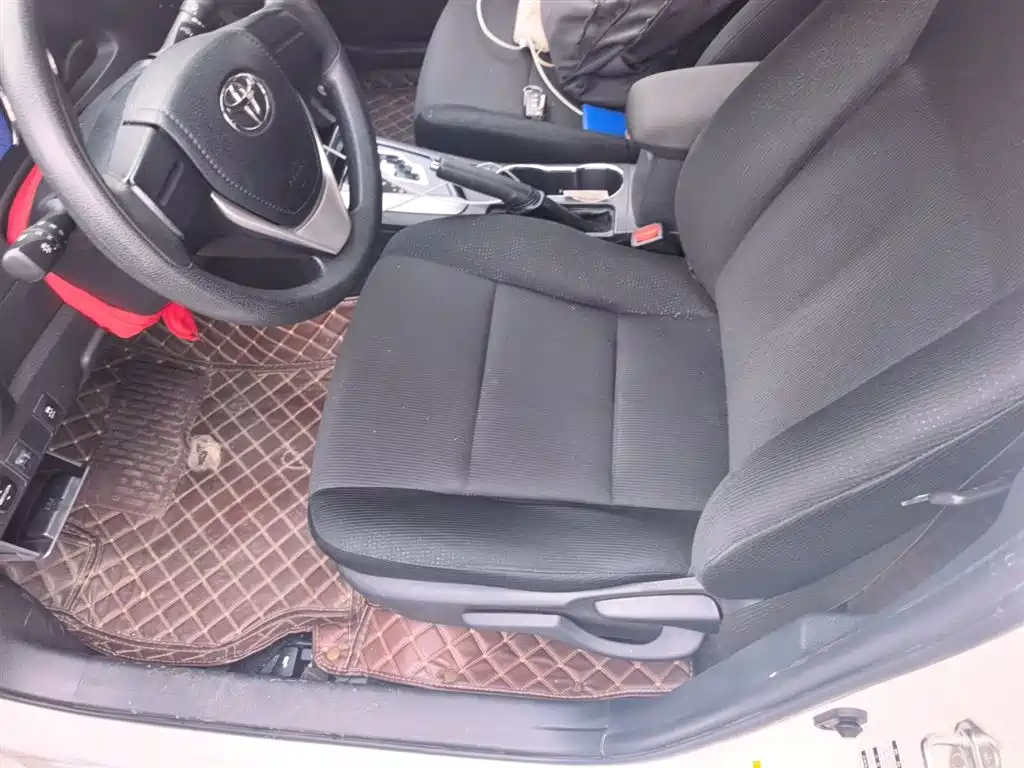 Toyota Corolla 2017 — фото 16