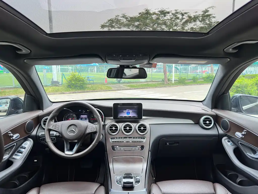 Mercedes-Benz GLC 2019 — фото 13
