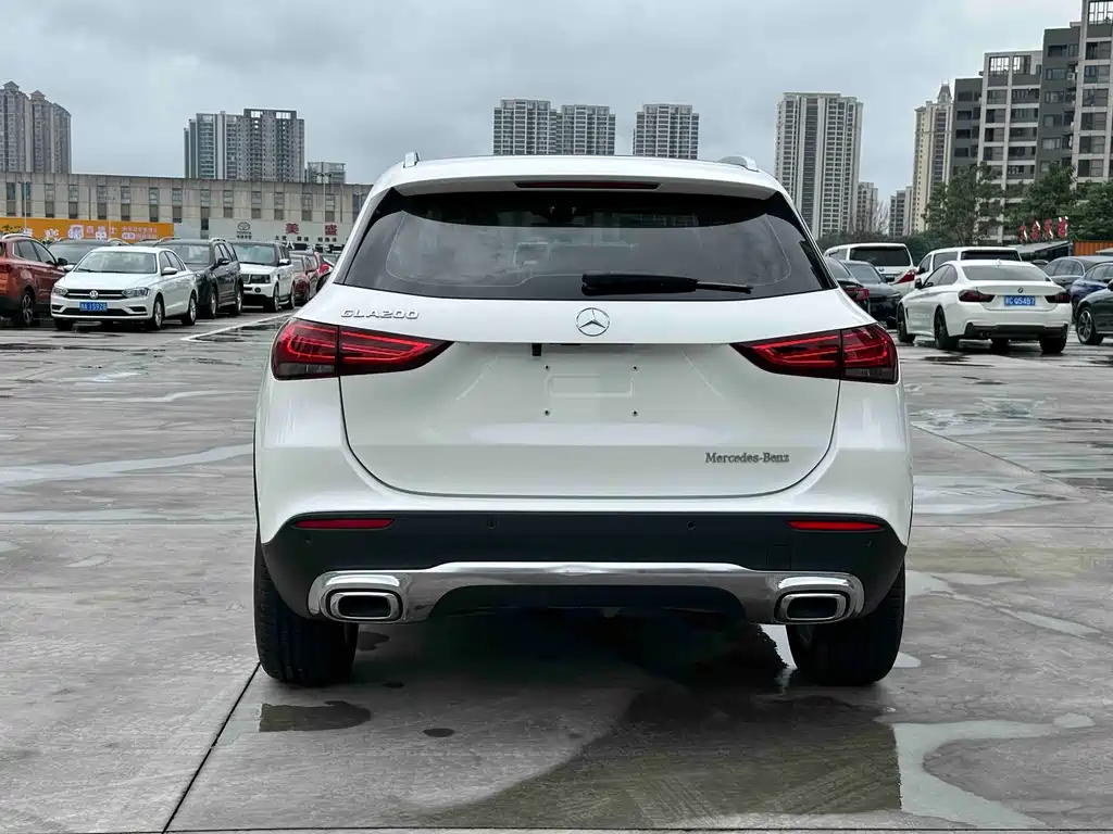 Mercedes-Benz GLA 2021
