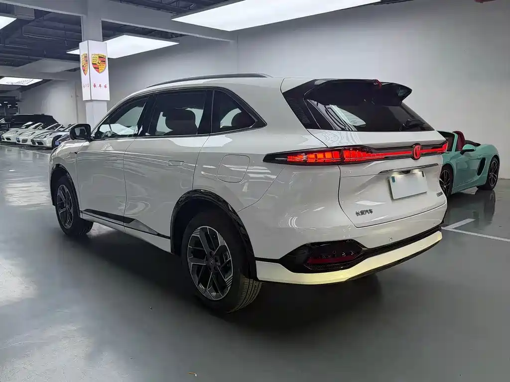 Changan CS75 PLUS 2025 — фото 11