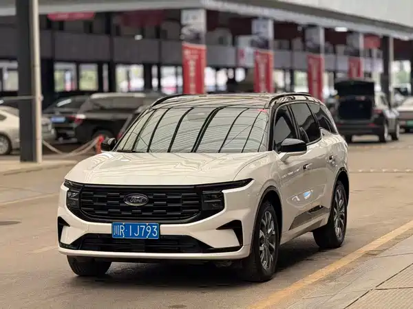 Ford Edge 2023