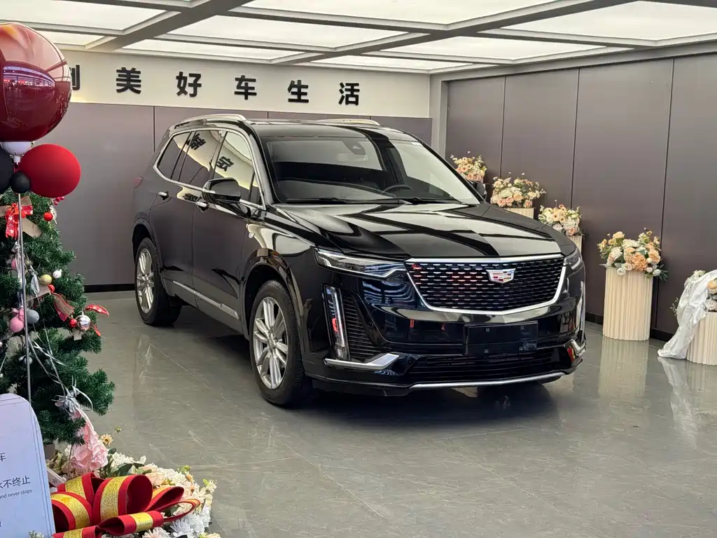 Cadillac XT6 2023 — фото 3