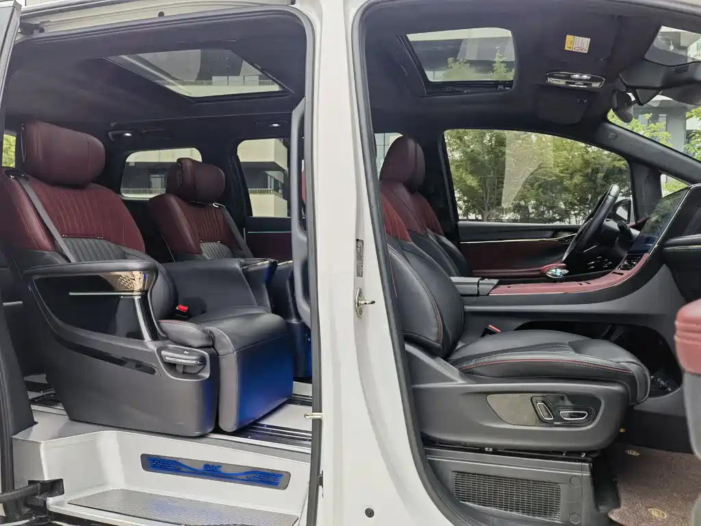 GAC Motor Trumpchi M8 2023 — фото 19