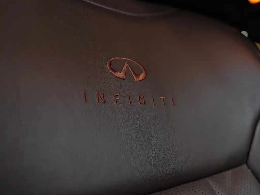 Infiniti QX70 2014 — фото 22