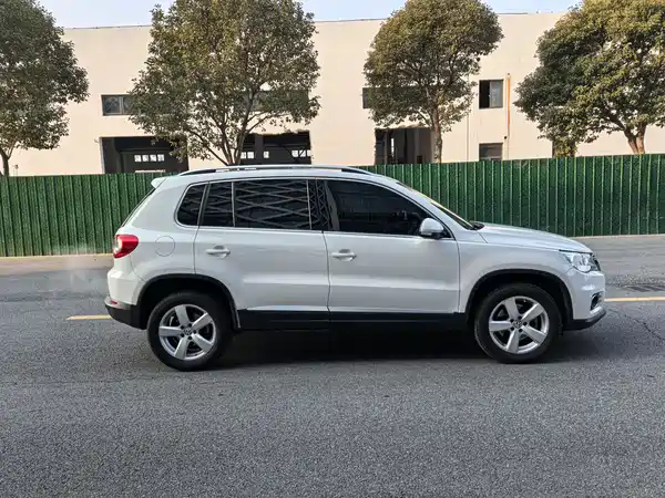 Volkswagen Tiguan 2012