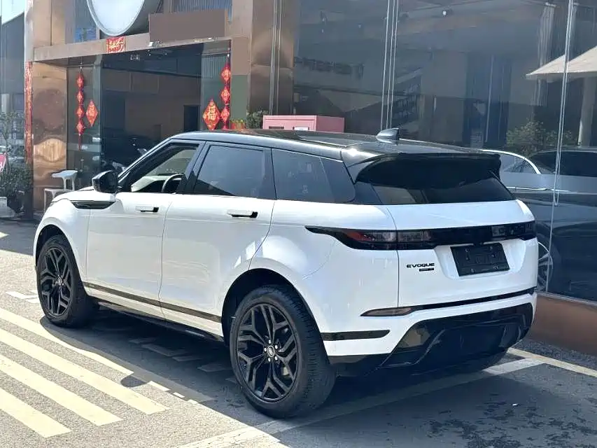Land Rover Evoque 2021 — фото 7
