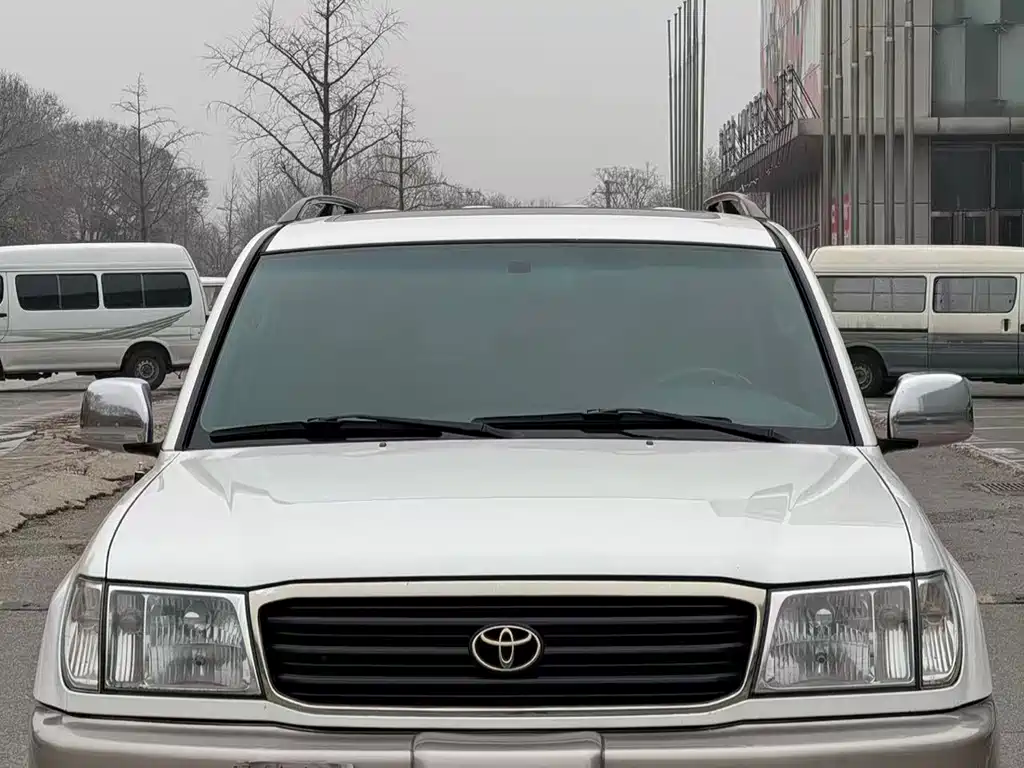 Toyota Land Cruiser 2002 — фото 2