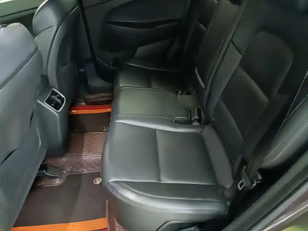 Hyundai Tucson 2017 — фото 17
