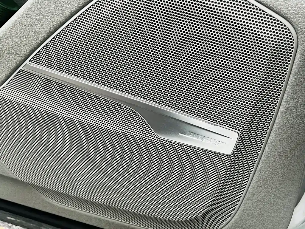 Audi Q7 2018 — фото 17