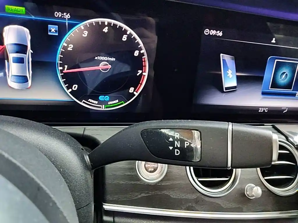 Mercedes-Benz E-Class 2020 — фото 14