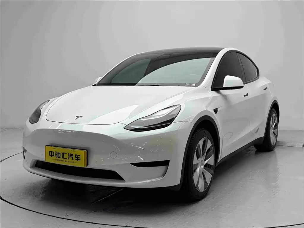 Tesla Model Y 2023 — фото 1