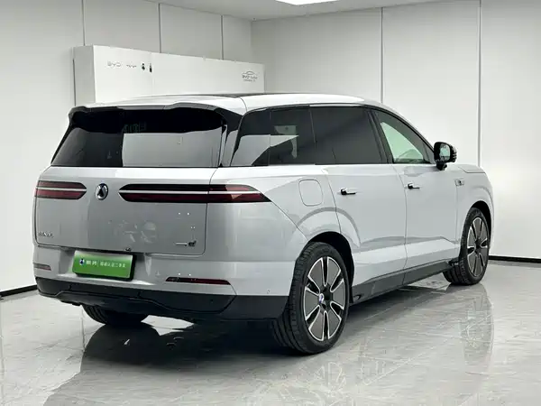 Denza N8L 2025