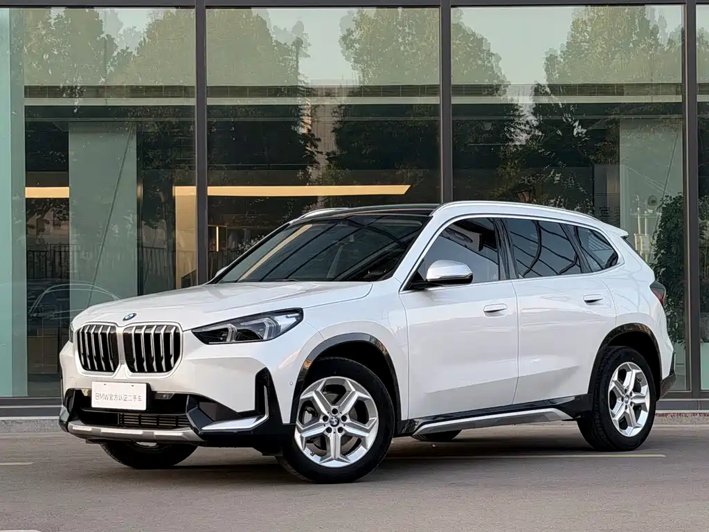 BMW X1 2025 — фото 1