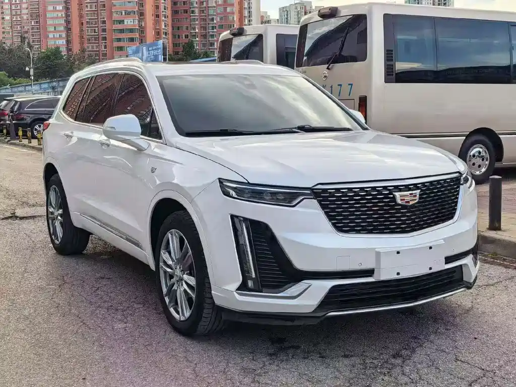 Cadillac XT6 2022 — фото 3