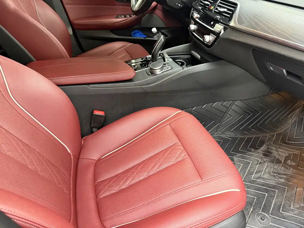 BMW 5 Series 2021 — фото 14