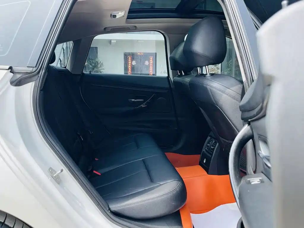 BMW 3 Series GT 2019 — фото 14