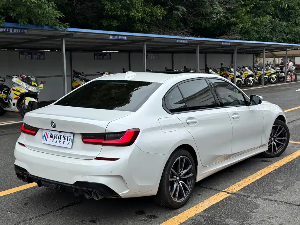 BMW 3 Series 2022