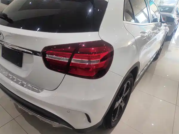 Mercedes-Benz GLA 2019