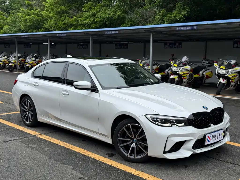 BMW 3 Series 2022