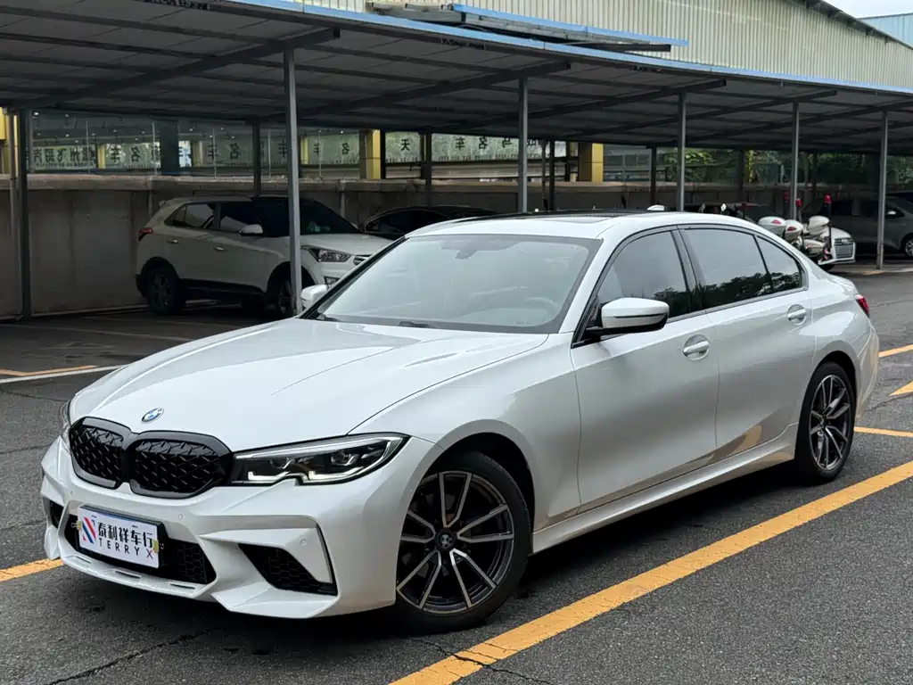BMW 3 Series 2022