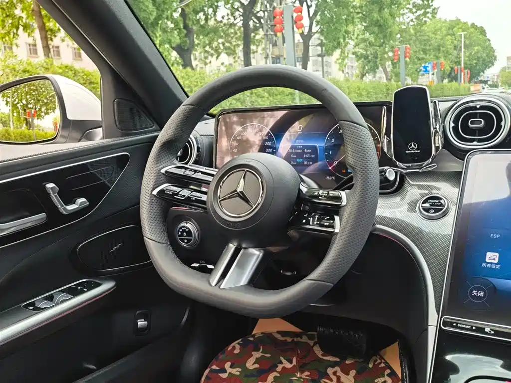 Mercedes-Benz C-Class 2022 — фото 11