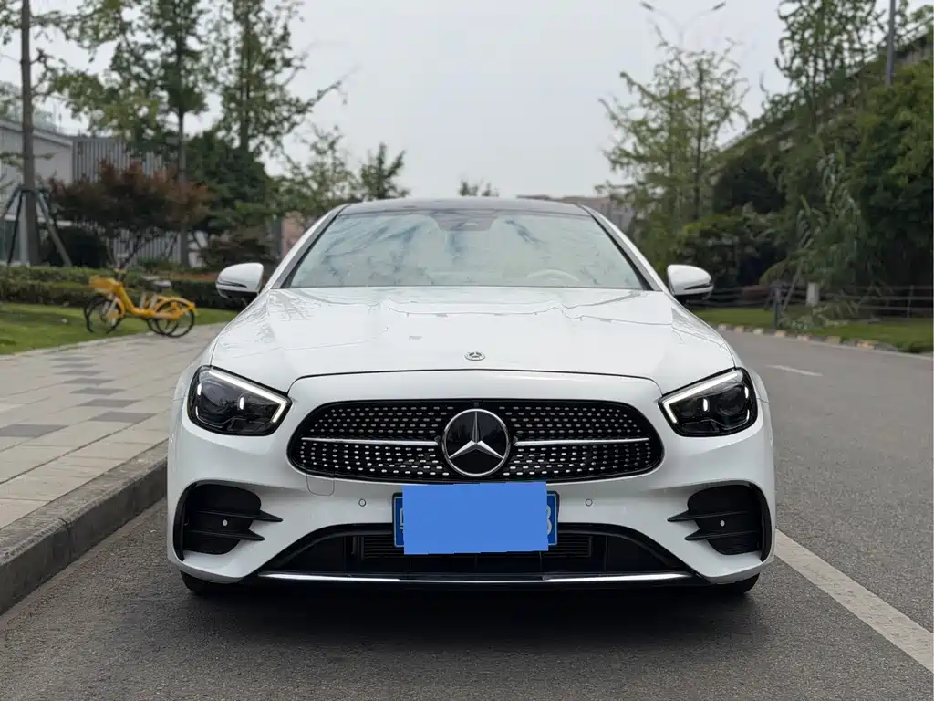 Mercedes-Benz E-Class 2022 — фото 2