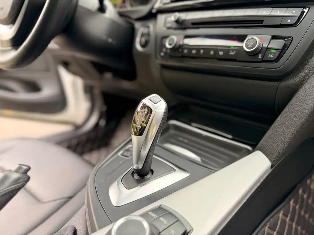 BMW 4 Series 2015 — фото 27