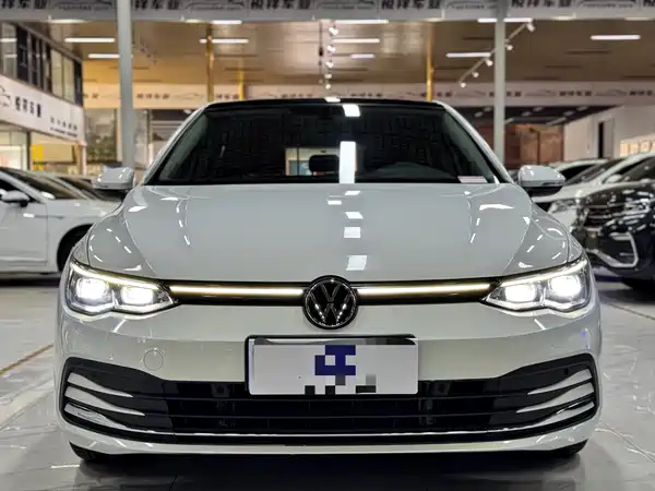 Volkswagen Golf 2023