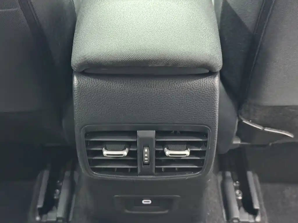 Toyota Levin 2023 — фото 16
