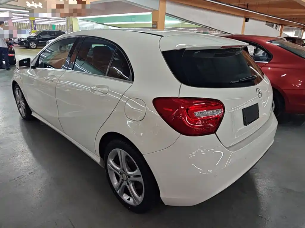 Mercedes-Benz A-Class 2015