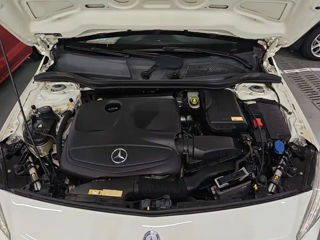 Mercedes-Benz A-Class 2015 — фото 20