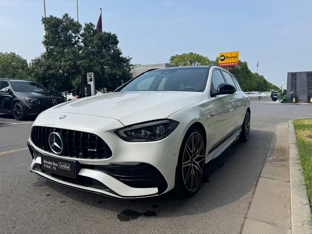 Mercedes-Benz C-Class AMG 2025 — фото 1